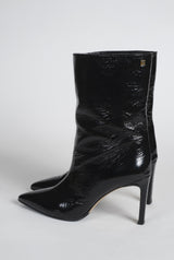 Bottinrs en cuir d’agneau vernis noir