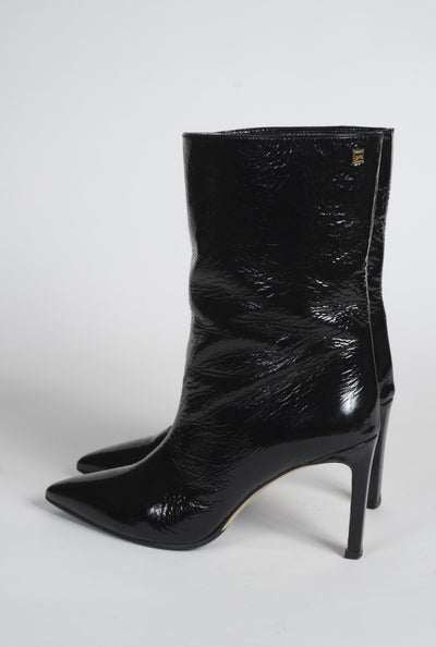 Bottinrs en cuir d’agneau vernis noir