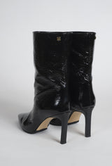 Bottinrs en cuir d’agneau vernis noir