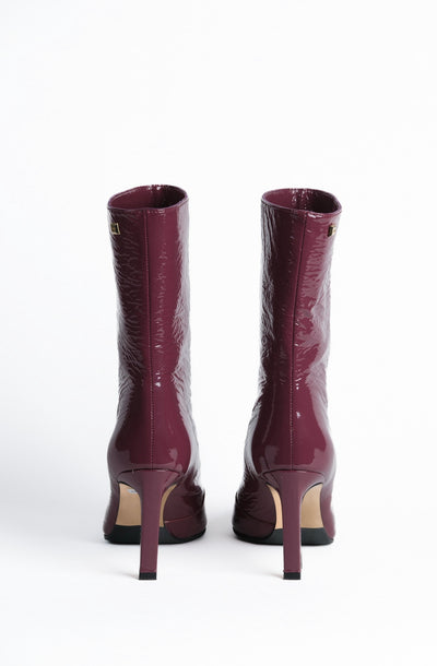 Bottines en cuir vernis cerise