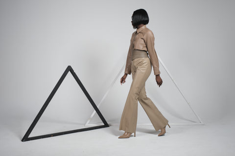 Pantalon flare en cuir d’agneau Nude