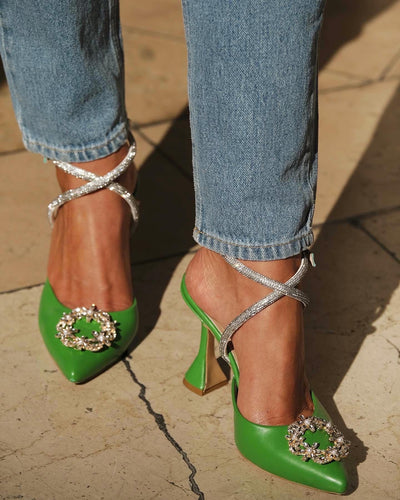 Escarpins verts à brides