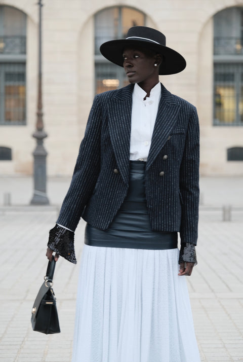 Maxi jupe en cuir et broderies anglaises